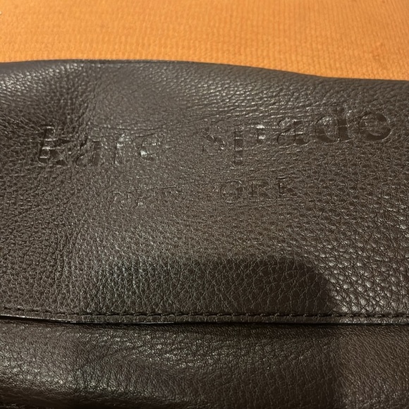 KATE SPADE BROWN LEATHER BAG GORGEOUS LEATHER 15” WIDE 8” LENGTH - Picture 3 of 14